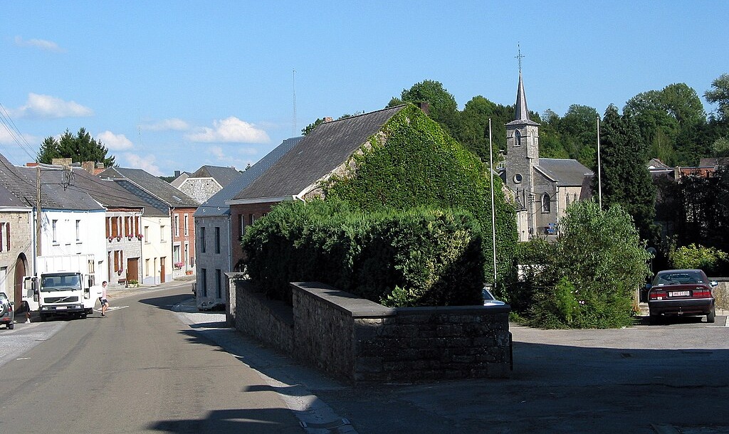 Immobilier à Doische