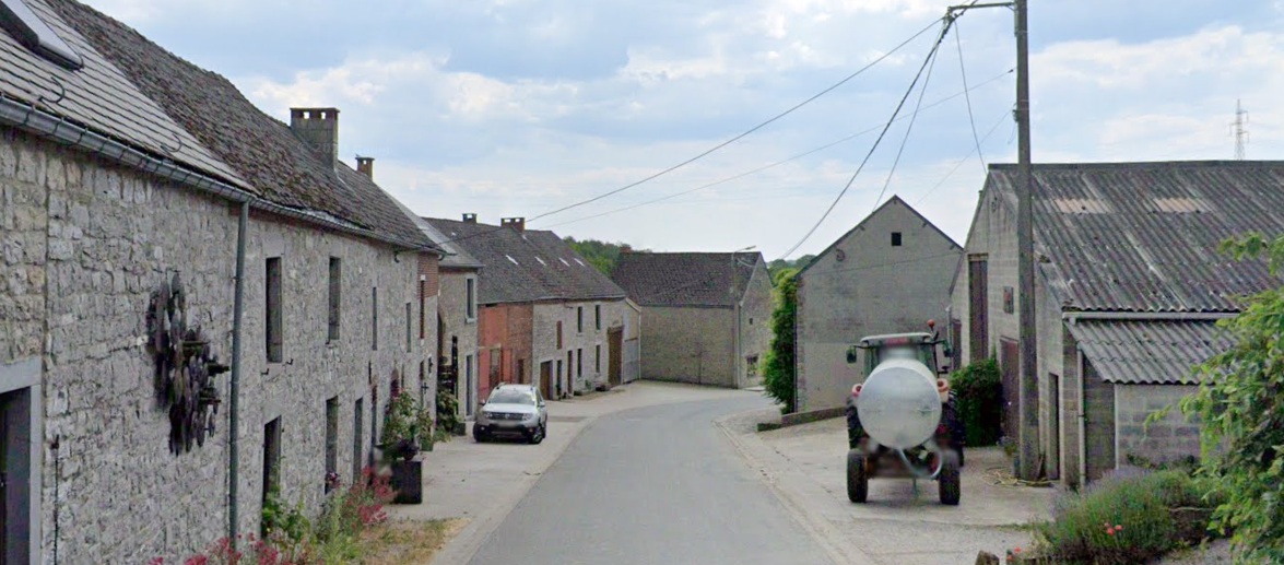 Immobilier à Omezée